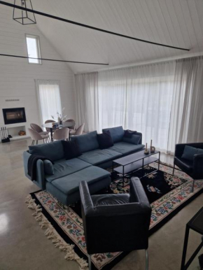 Fräscht, spatiöst hus Visby